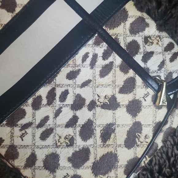 LAMB by Gwen Stefani Purse - Picture 4 of 4